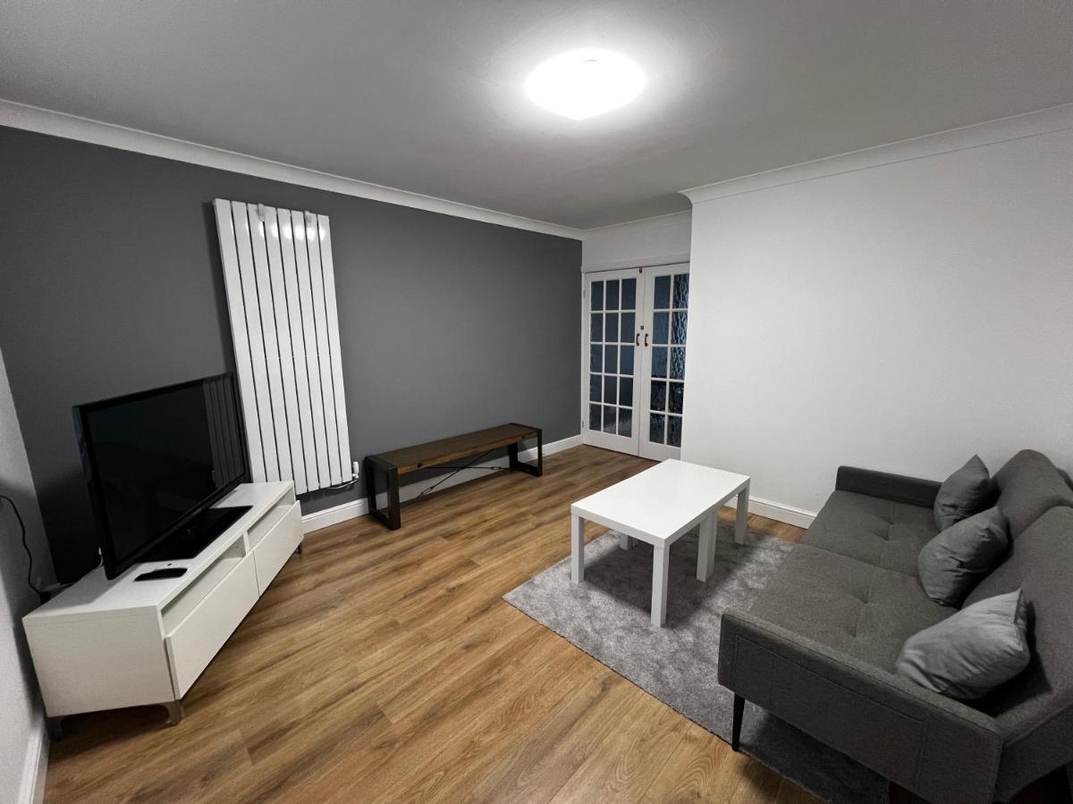 Springfield House- Near Newcastle Centre, Hospital And Keele University! Stoke-on-Trent Exteriör bild